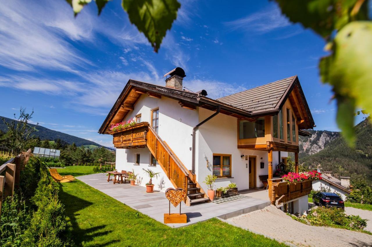 Apartment Dolomites Nest ซานมาร์ตีโน อิน บาร์เดีย ภายนอก รูปภาพ