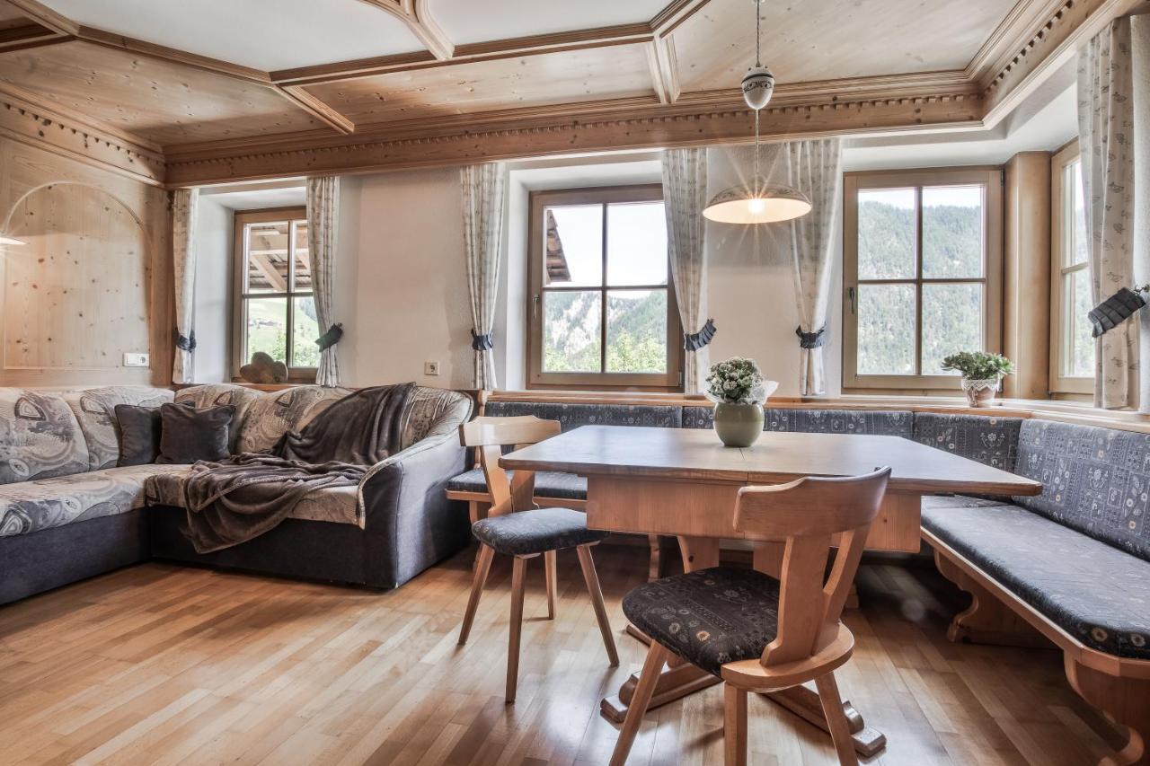 Apartment Dolomites Nest ซานมาร์ตีโน อิน บาร์เดีย ภายนอก รูปภาพ